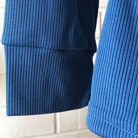 LONG Sleeve pullover sweater blue with collar NWOT - Picture 7 of 7